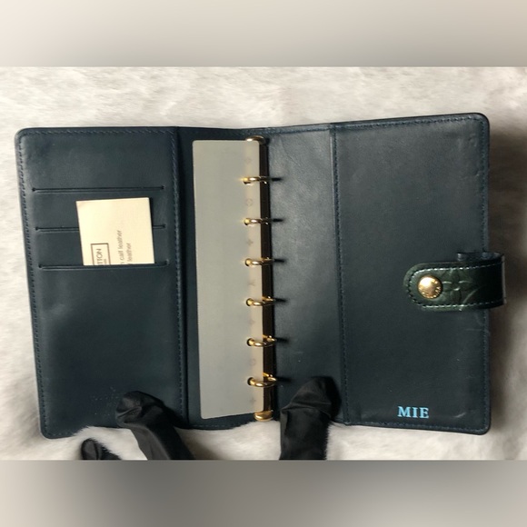 Louis Vuitton Authentic Green Vernis Agenda w/Ruler/Card Slots(Date Code:SP1160) - Picture 12 of 14